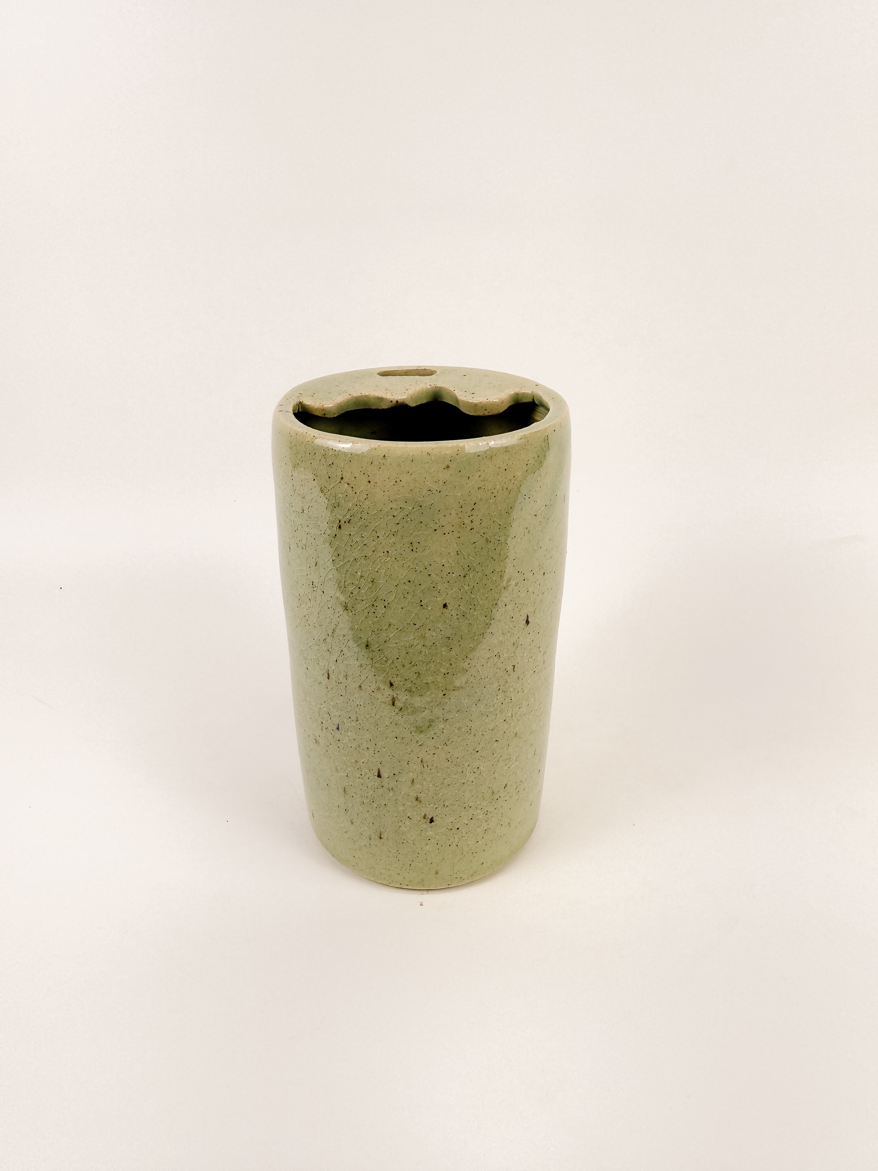 Green Wavy Traveler