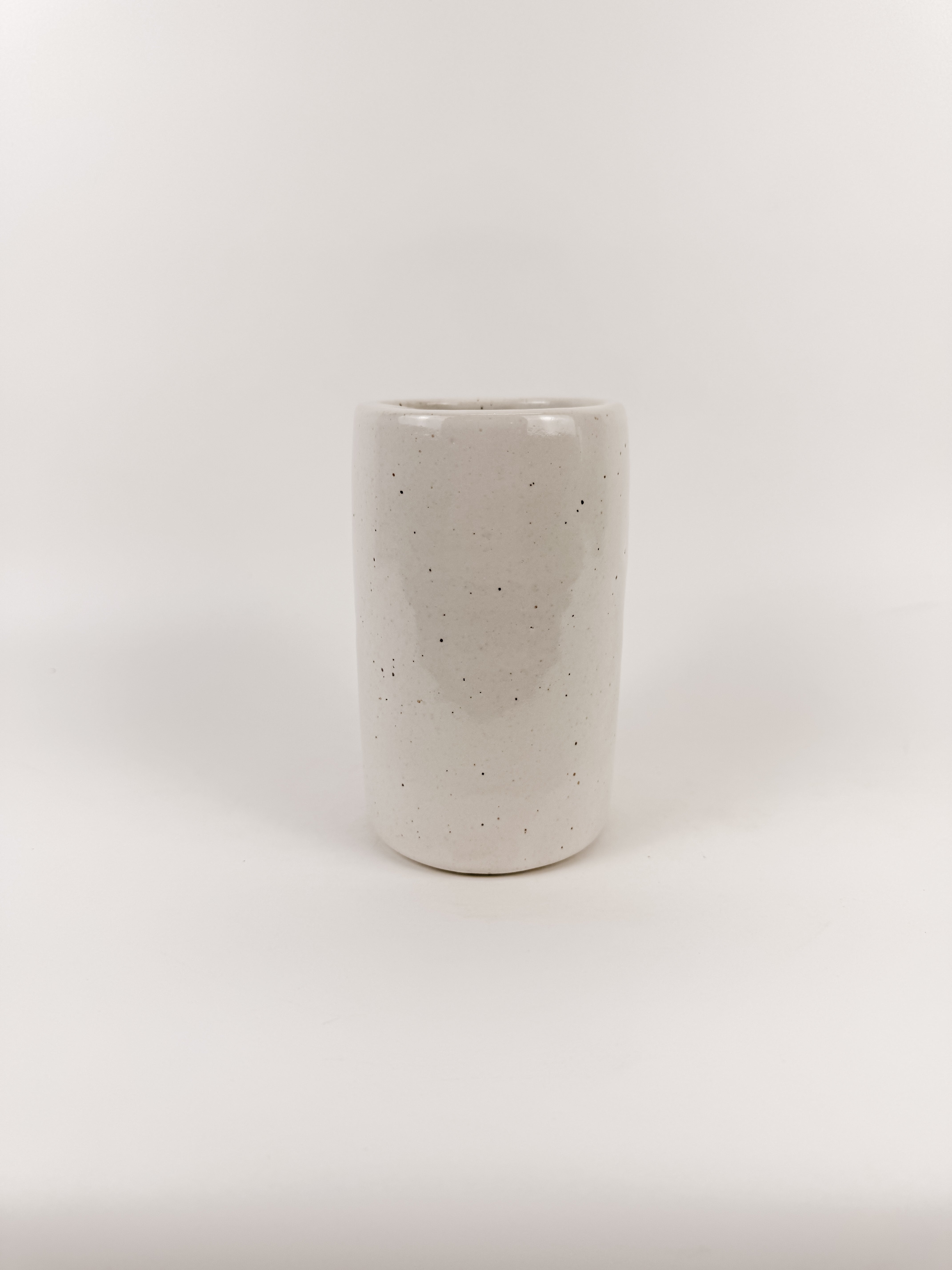 White Wavy Traveler